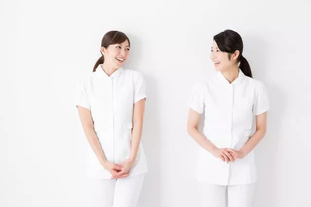 医療機関で診療情報管理士として勤務する医療従事者